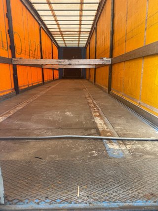 Tauliner Lecitrailer
