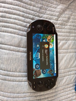 Lote PS Vita Slim PCH-2000 + 5 Juegos