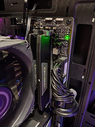 Ordenador gaming / Ryzen 9600x RTX 5060ti 1TB 32GB