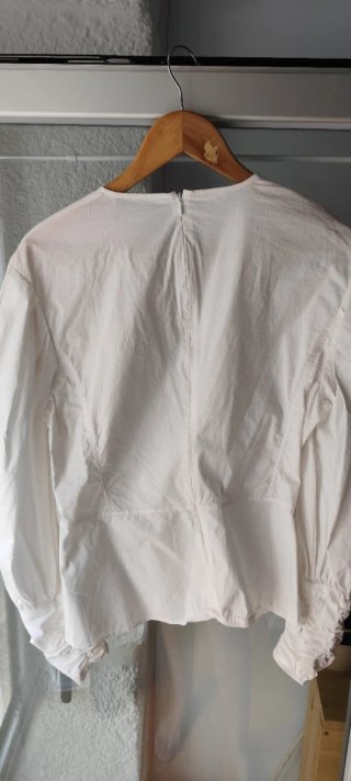 Camisa Zara manga abullonada blanca