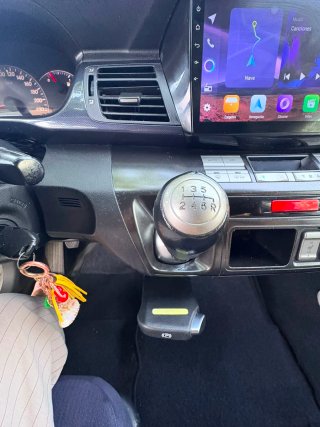 Honda FR-V 2010 con Carplay