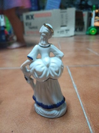 Conjunto figuras porcelana azul y blanco