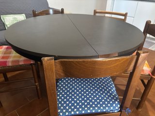 Tavolo rotondo allungabile in legno