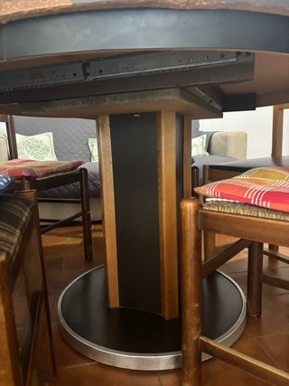 Tavolo rotondo allungabile in legno