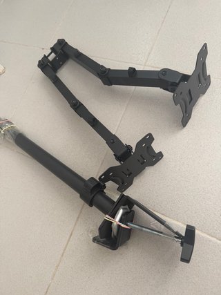 Supporto per doppio monitor articolato nero