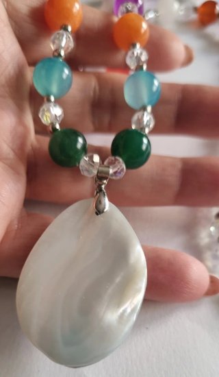 Collar piedra natural 7 chackras  hecho a mano