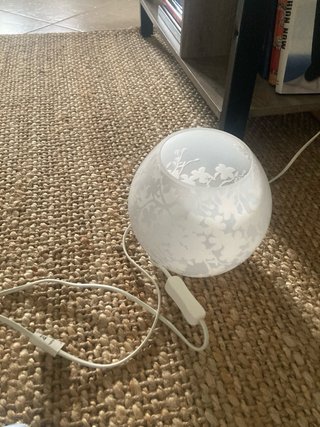 Lampada da tavolo decorata floreale