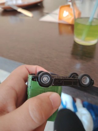 Camión Volvo Juguete Verde