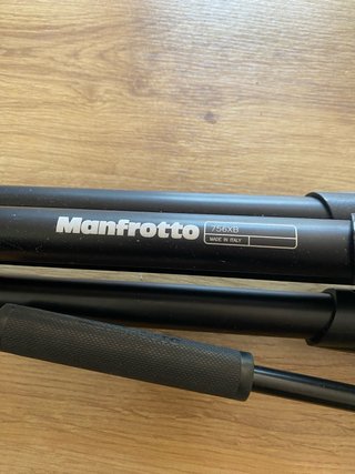 Trípode Manfrotto 756XB con Cabezal MVH500AH