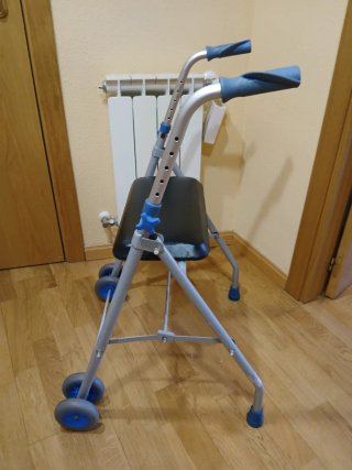 Andador adulto con asiento aluminio