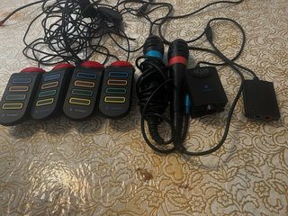 Mandos Buzz y Micrófonos PS2