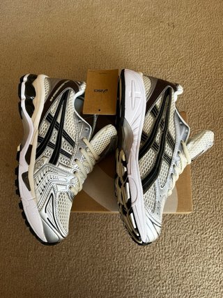 Asics Kayano 14 Blancas/Negras Talla 42