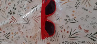 Gafas de sol rojas