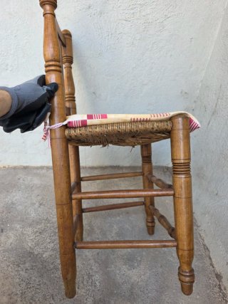 6 Sillas de madera con asiento de tela