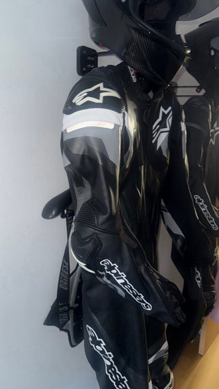 Mono Alpinestars V4 Talla 52