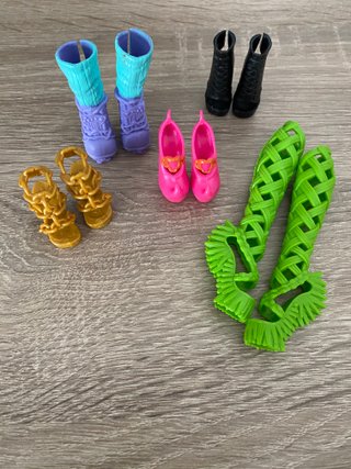 Monster High – Lote 5 pares de zapatos originales