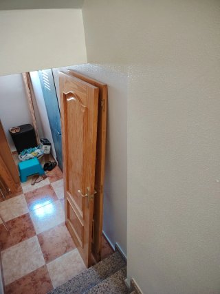 Puerta de madera interior