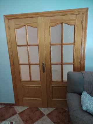 Puerta de madera interior