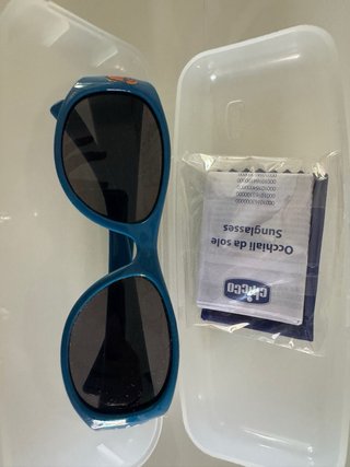 Gafas de sol Chicco para bebé con dibujo de cangre