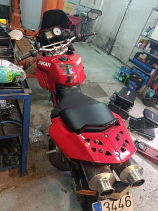 Ducati Multistrada 1000DS Roja