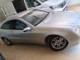 Mercedes-Benz Clase C 2003