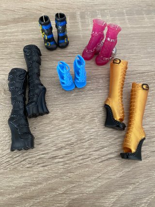 Monster High – Lote 5 pares de zapatos originales
