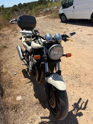 Suzuki Naked Beige/Negro