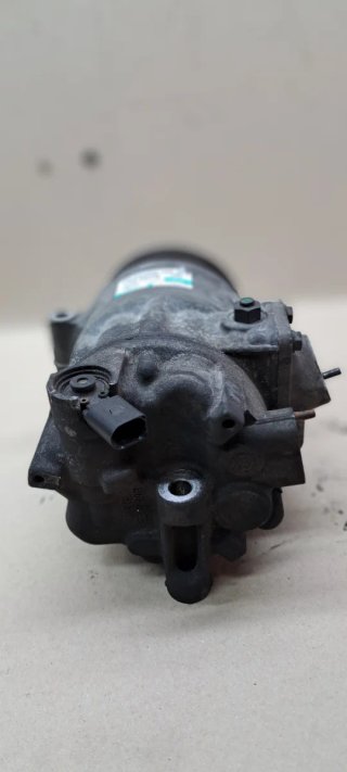 Compresor A/A VW Golf V 2.0 TDI