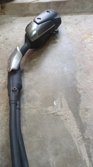 Tubo de escape TMAX