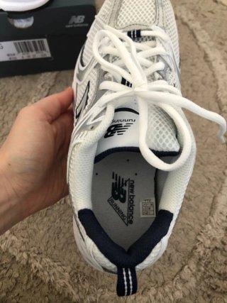New Balance 530 Plata/Blanco Talla 38.5