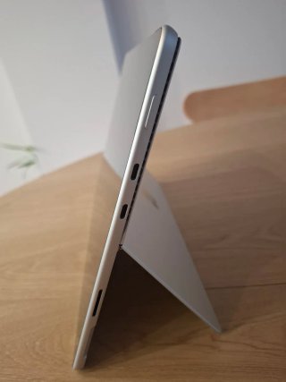 Microsoft Surface Pro 8