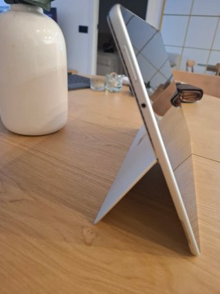 Microsoft Surface Pro 8