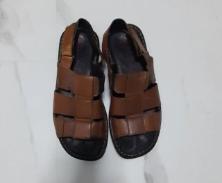 Sandalias de piel marrones N°40
