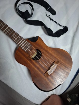 Ukelele Tenor Rockjam Como Nuevo