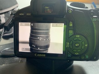 Canon EOS 550D + 2 objetivos + Accesorios