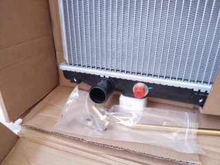 Radiador Agua MITSUBISHI GRANDIS