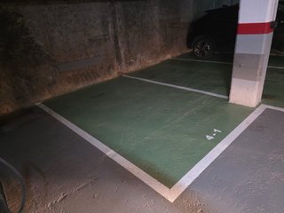 Plaza garaje para coche pequeño. C/Sant Salvador
