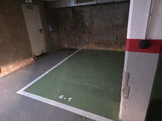 Plaza garaje para coche pequeño. C/Sant Salvador