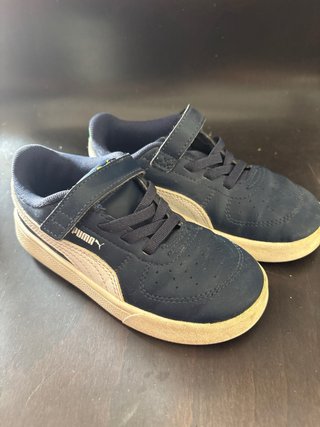 Zapatillas Puma niño talla 26