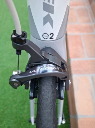 TREK MADONE 4.7 C H2 (EU) 56 WT-GY 2014