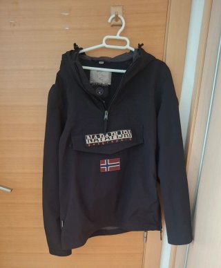 Chaqueta Napapijri Negra Anorak