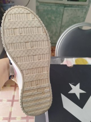 Zapatillas Puma Unisex Beige y Blancas