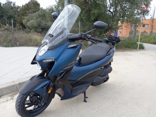 Zontes M125 Maxi Scooter 2025