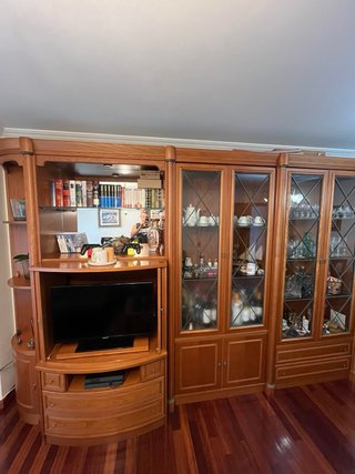Salón completo, mueble+2mesas+2  lámparas+4sillas.