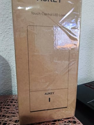 Lámpara LED Táctil RGB AUKEY LT-T7R