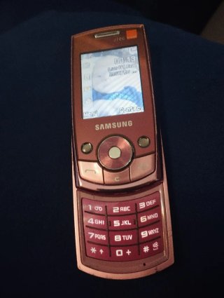 Móvil Samsung J700 rosa Vintage