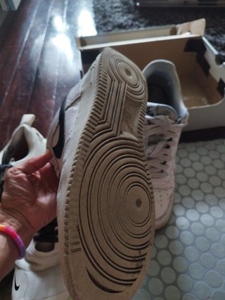 2 Pares Zapatillas Nike Blancas y Negras