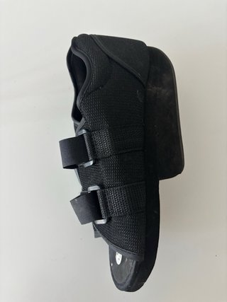 Zapato ortopédico negro