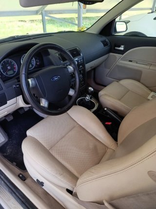 Ford Mondeo 2004