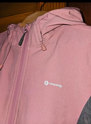 Chaqueta deportiva mujer gris y rosa